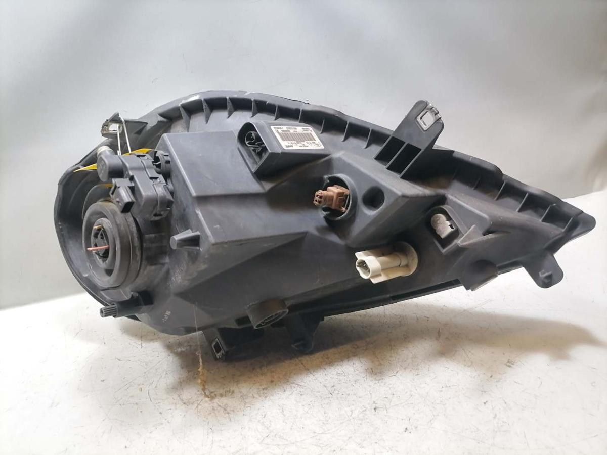 Renault Trafic 2 original Scheinwerfer vorn links Halogen Facelift Bj.2008